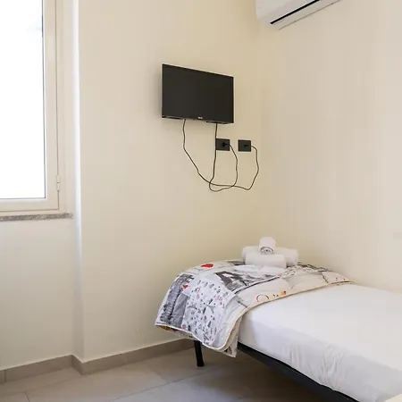 Guest house In Centro Storico Da Stella's -by Rentalbeb Italy- *